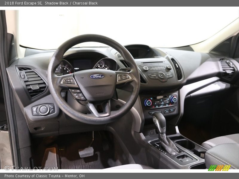Shadow Black / Charcoal Black 2018 Ford Escape SE