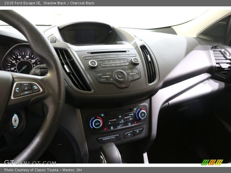 Shadow Black / Charcoal Black 2018 Ford Escape SE