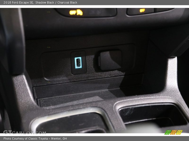 Shadow Black / Charcoal Black 2018 Ford Escape SE