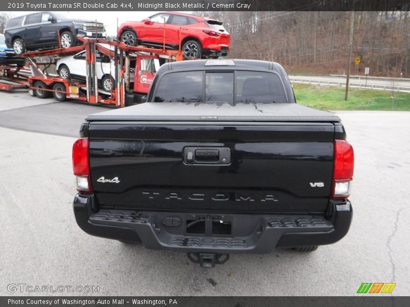 Midnight Black Metallic / Cement Gray 2019 Toyota Tacoma SR Double Cab 4x4