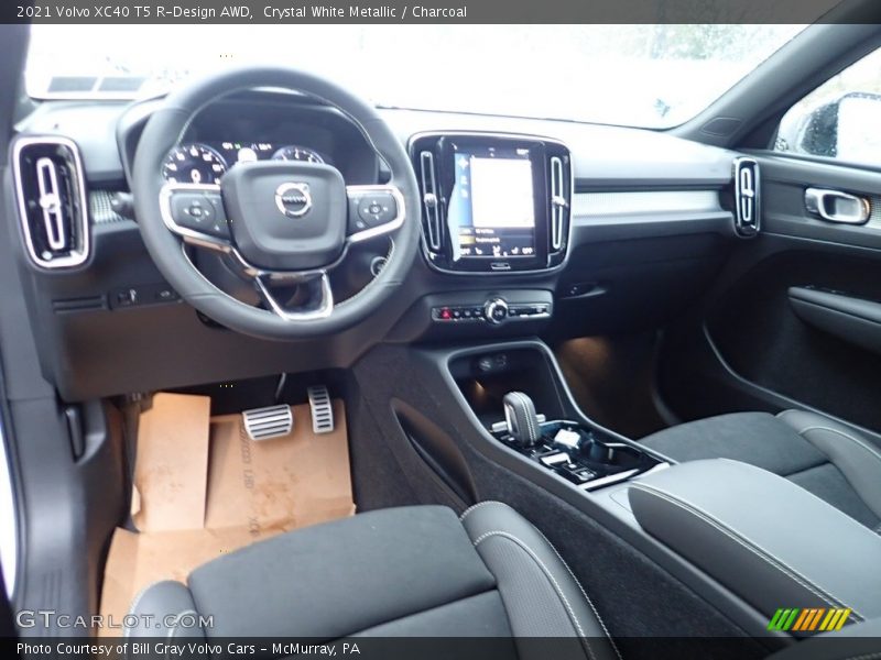  2021 XC40 T5 R-Design AWD Charcoal Interior