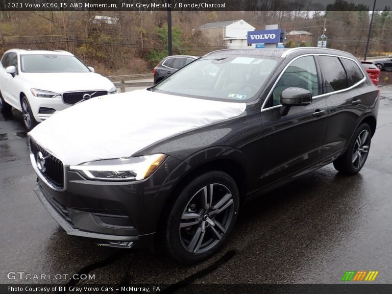 Pine Grey Metallic / Blonde/Charcoal 2021 Volvo XC60 T5 AWD Momentum