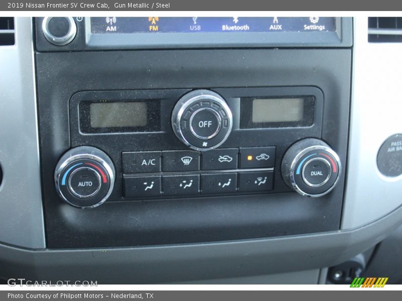 Gun Metallic / Steel 2019 Nissan Frontier SV Crew Cab