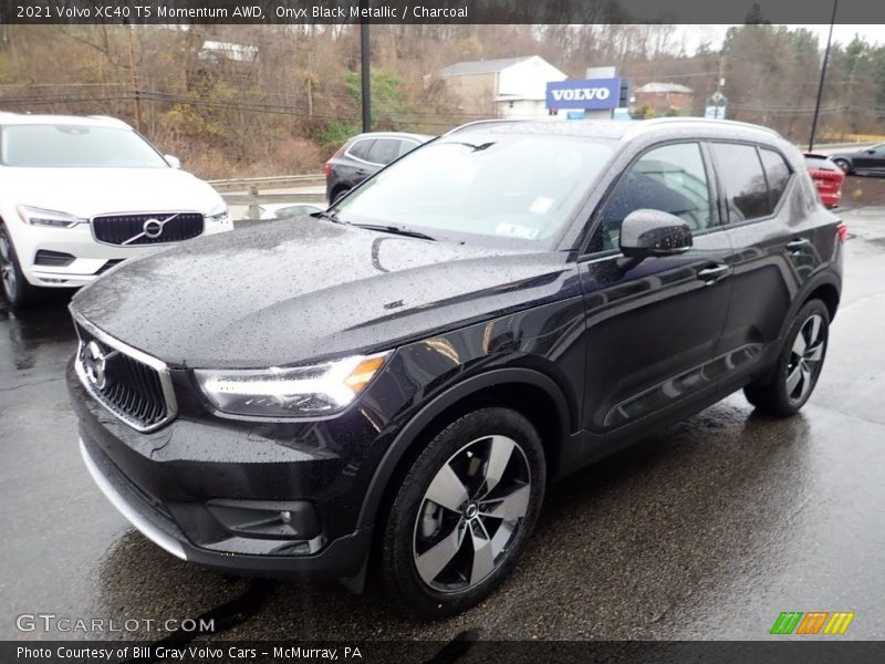 Onyx Black Metallic / Charcoal 2021 Volvo XC40 T5 Momentum AWD