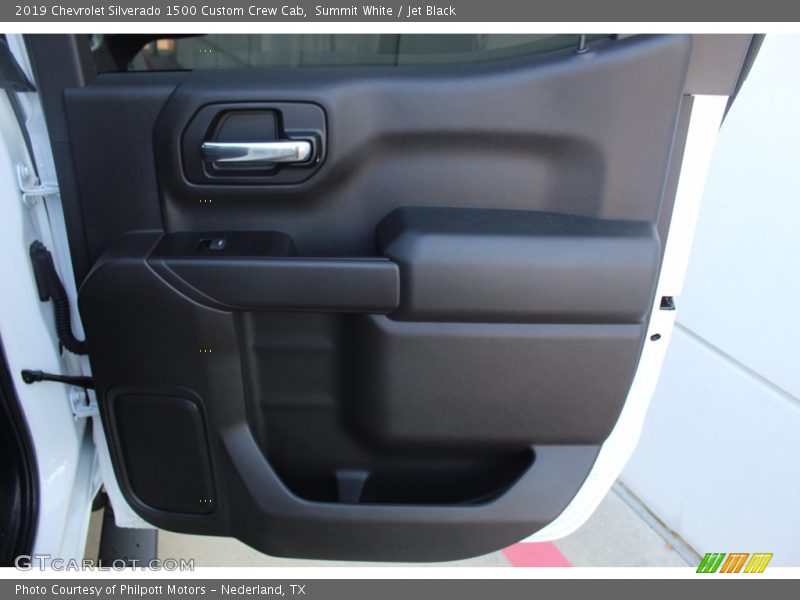 Summit White / Jet Black 2019 Chevrolet Silverado 1500 Custom Crew Cab