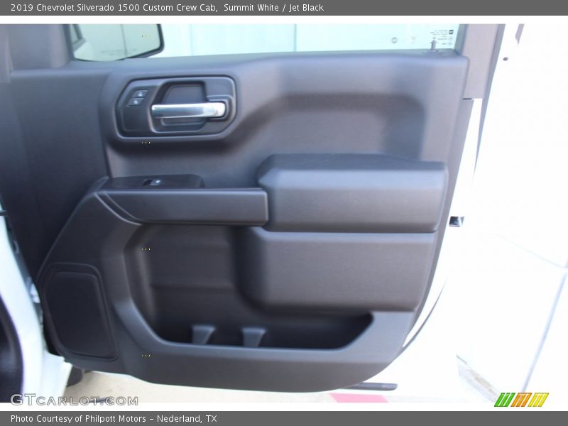 Summit White / Jet Black 2019 Chevrolet Silverado 1500 Custom Crew Cab