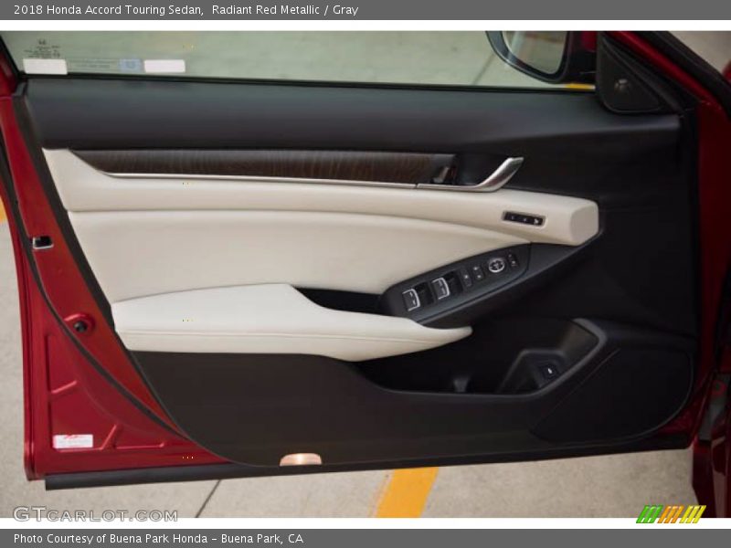 Radiant Red Metallic / Gray 2018 Honda Accord Touring Sedan