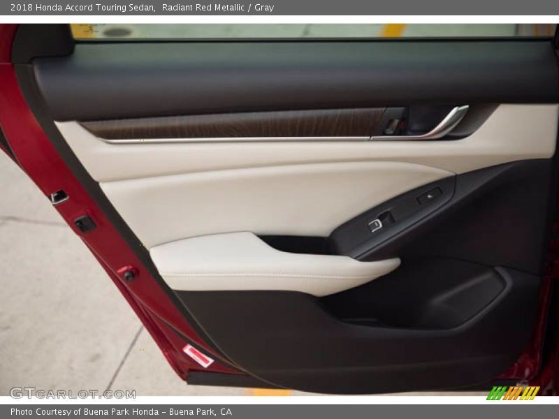 Radiant Red Metallic / Gray 2018 Honda Accord Touring Sedan