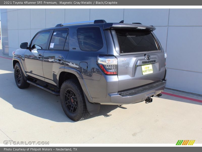 Magnetic Gray Metallic / Black/Graphite 2021 Toyota 4Runner SR5 Premium