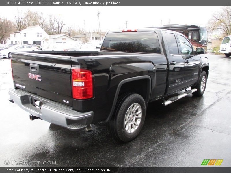 Onyx Black / Jet Black 2018 GMC Sierra 1500 SLE Double Cab 4WD