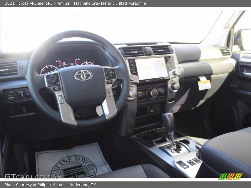 Magnetic Gray Metallic / Black/Graphite 2021 Toyota 4Runner SR5 Premium