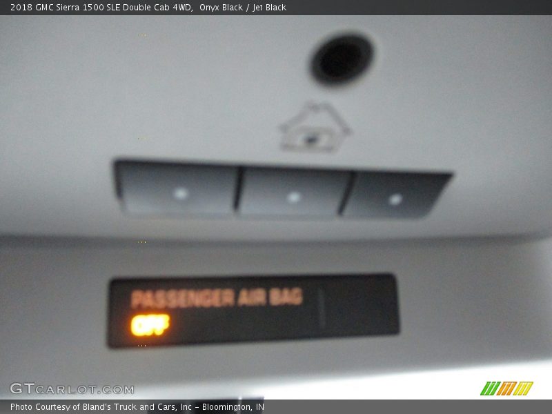 Onyx Black / Jet Black 2018 GMC Sierra 1500 SLE Double Cab 4WD