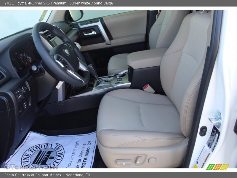 Super White / Sand Beige 2021 Toyota 4Runner SR5 Premium