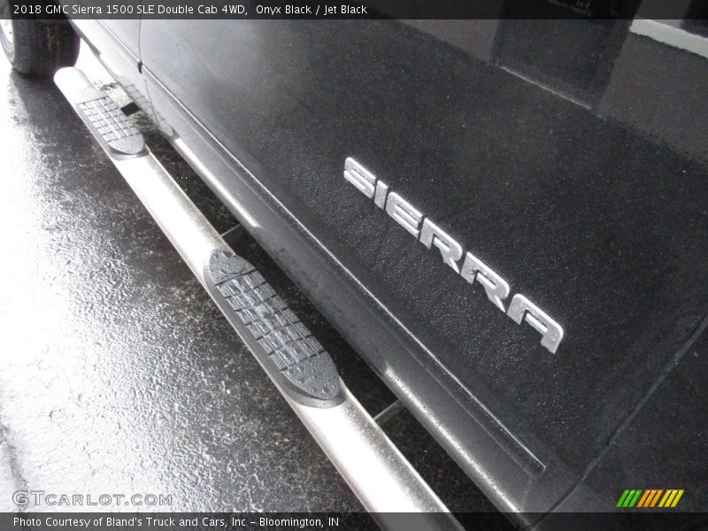 Onyx Black / Jet Black 2018 GMC Sierra 1500 SLE Double Cab 4WD