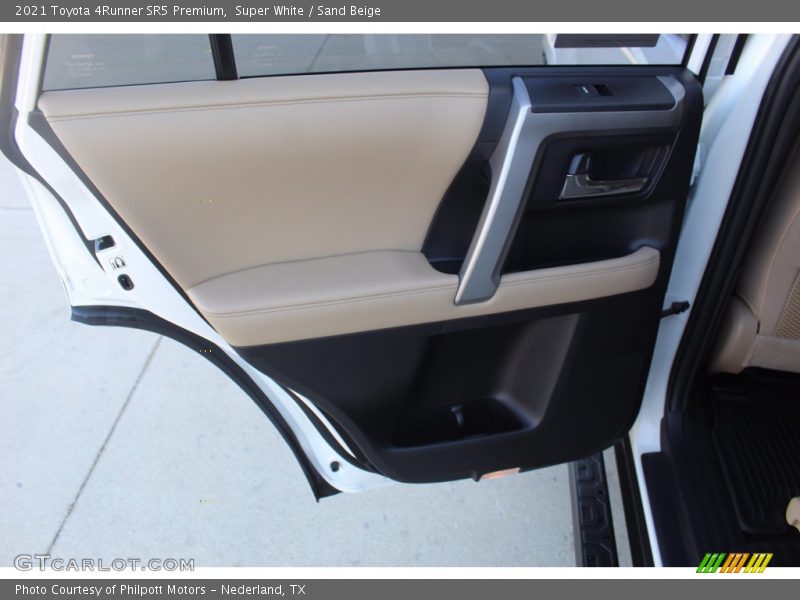 Super White / Sand Beige 2021 Toyota 4Runner SR5 Premium