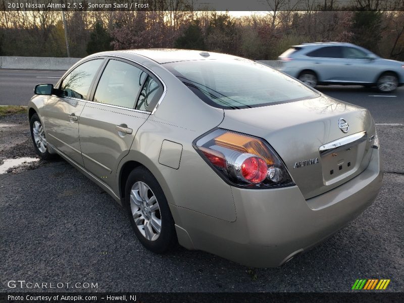 Sonoran Sand / Frost 2010 Nissan Altima 2.5 S