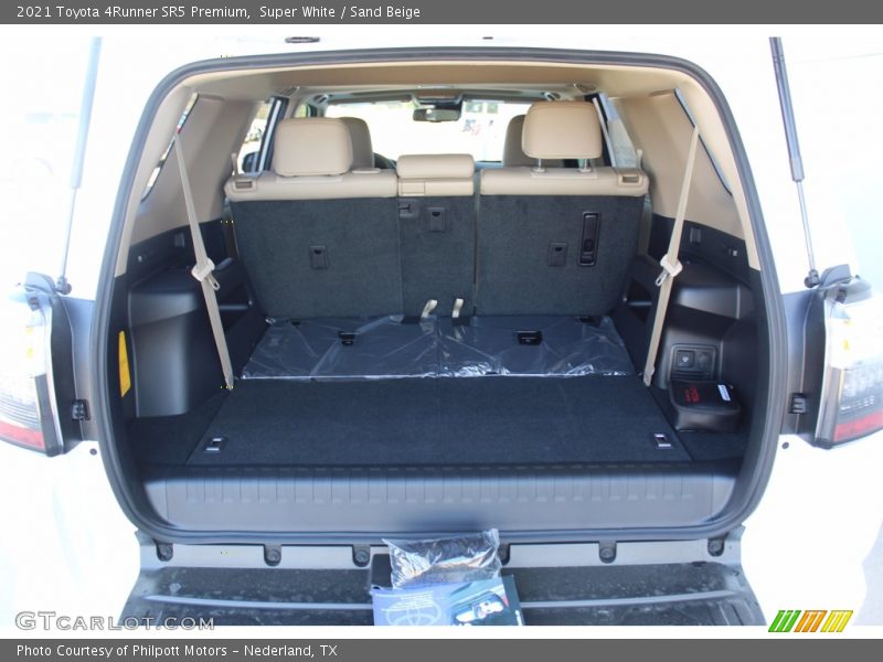 Super White / Sand Beige 2021 Toyota 4Runner SR5 Premium