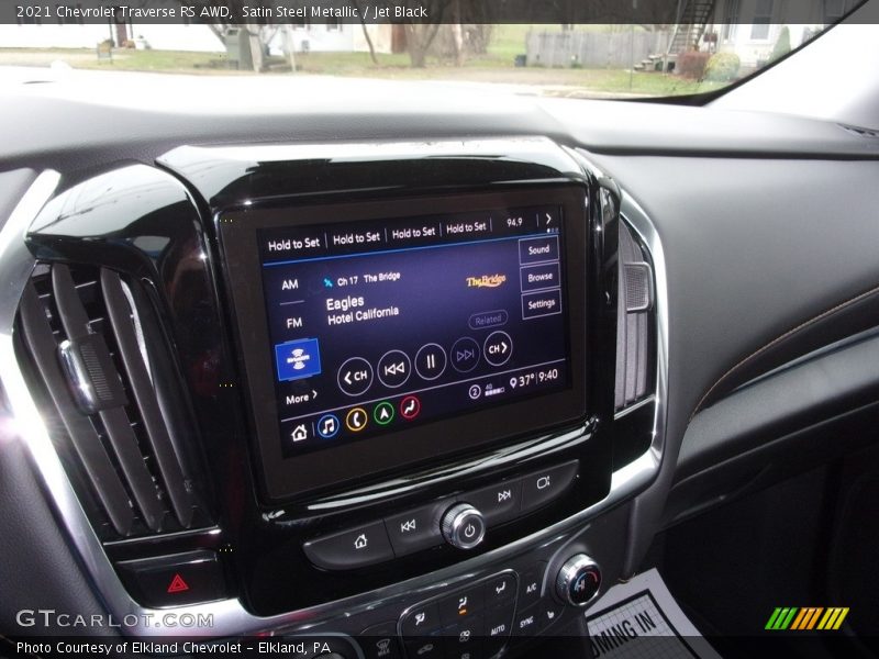 Satin Steel Metallic / Jet Black 2021 Chevrolet Traverse RS AWD