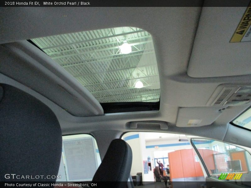 White Orchid Pearl / Black 2018 Honda Fit EX