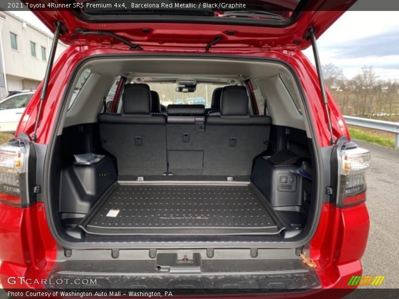 Barcelona Red Metallic / Black/Graphite 2021 Toyota 4Runner SR5 Premium 4x4