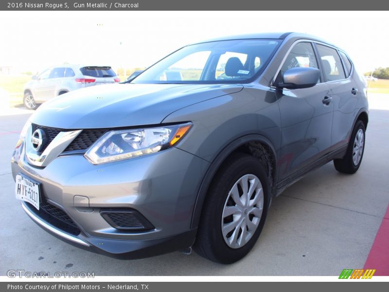 Gun Metallic / Charcoal 2016 Nissan Rogue S