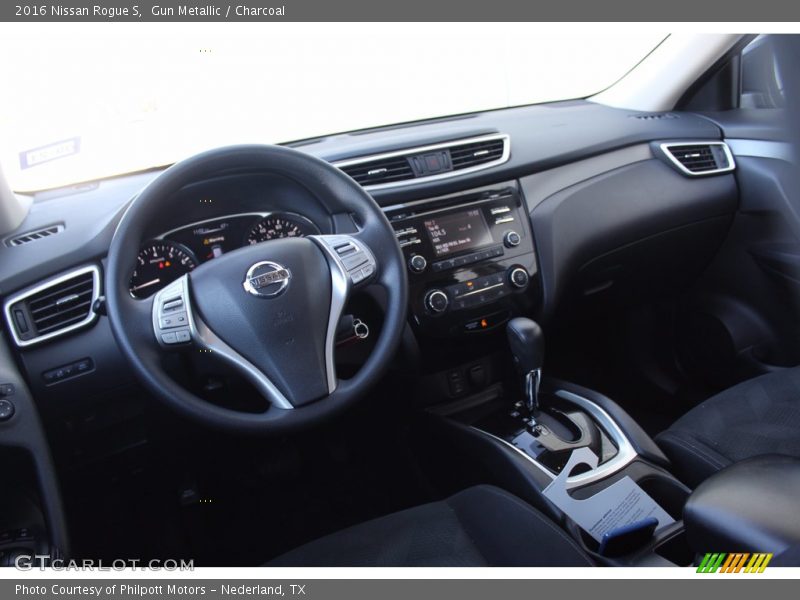 Gun Metallic / Charcoal 2016 Nissan Rogue S