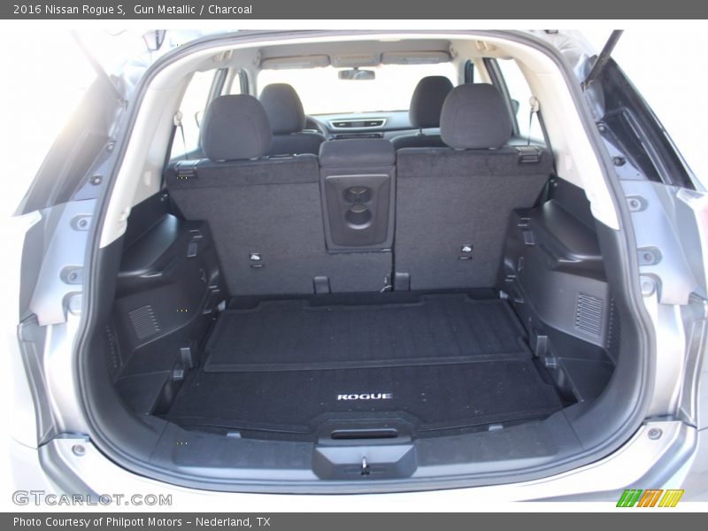 Gun Metallic / Charcoal 2016 Nissan Rogue S