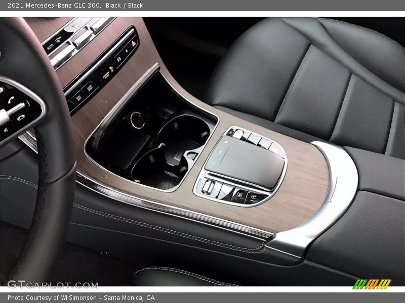 Black / Black 2021 Mercedes-Benz GLC 300