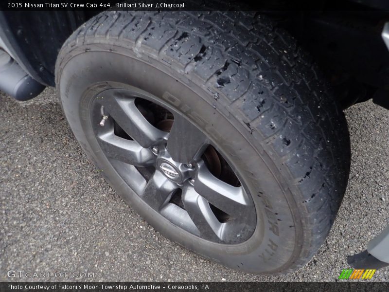 Brilliant Silver / Charcoal 2015 Nissan Titan SV Crew Cab 4x4
