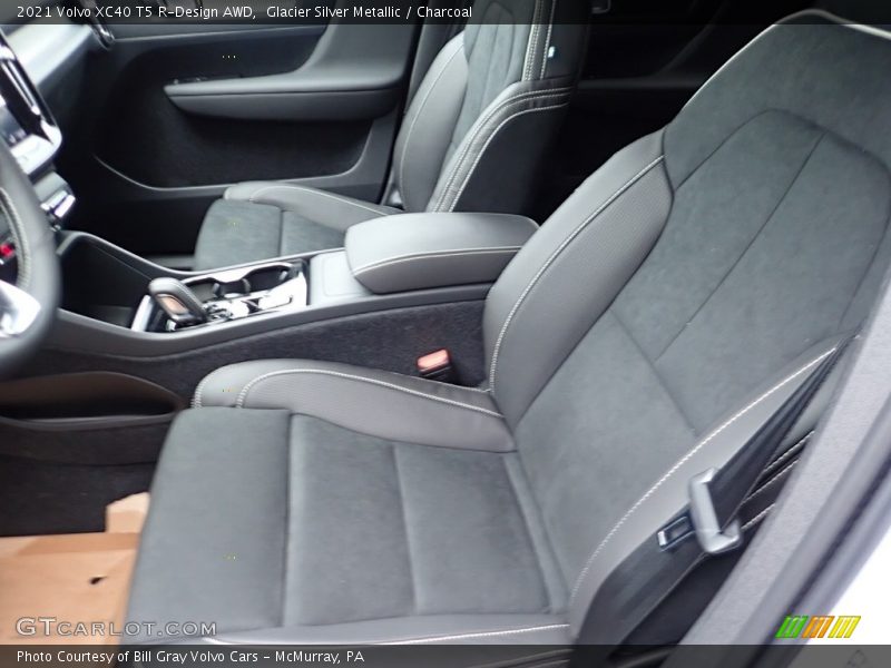 Glacier Silver Metallic / Charcoal 2021 Volvo XC40 T5 R-Design AWD