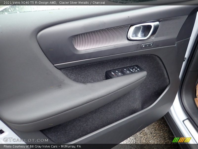 Glacier Silver Metallic / Charcoal 2021 Volvo XC40 T5 R-Design AWD