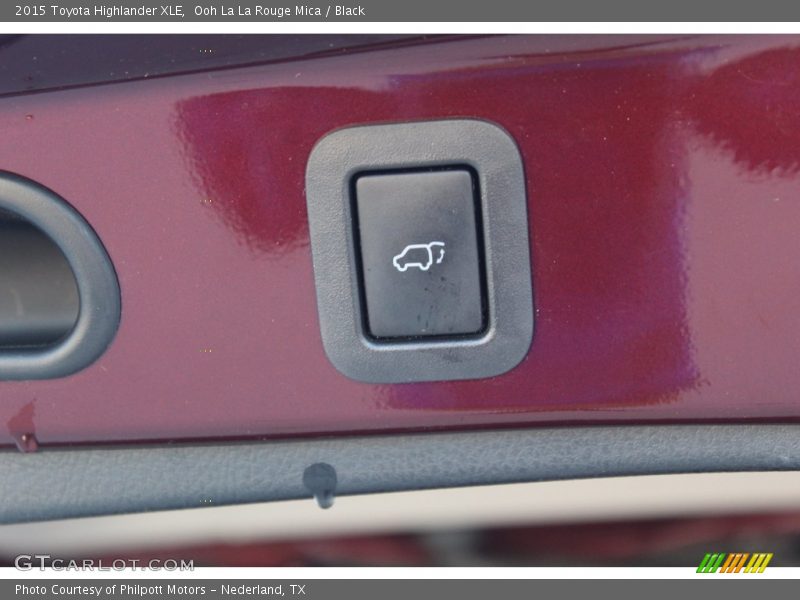 Ooh La La Rouge Mica / Black 2015 Toyota Highlander XLE