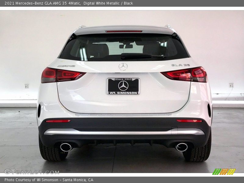 Digital White Metallic / Black 2021 Mercedes-Benz GLA AMG 35 4Matic