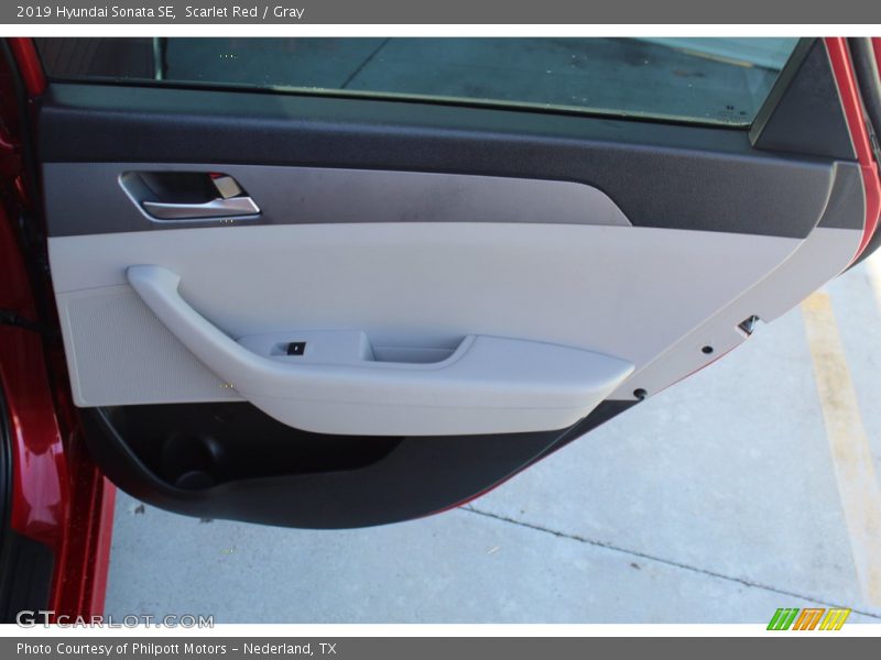 Scarlet Red / Gray 2019 Hyundai Sonata SE