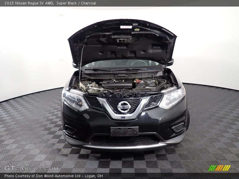 Super Black / Charcoal 2015 Nissan Rogue SV AWD
