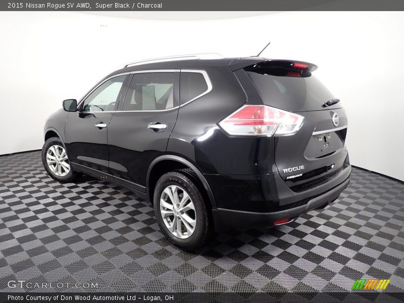 Super Black / Charcoal 2015 Nissan Rogue SV AWD