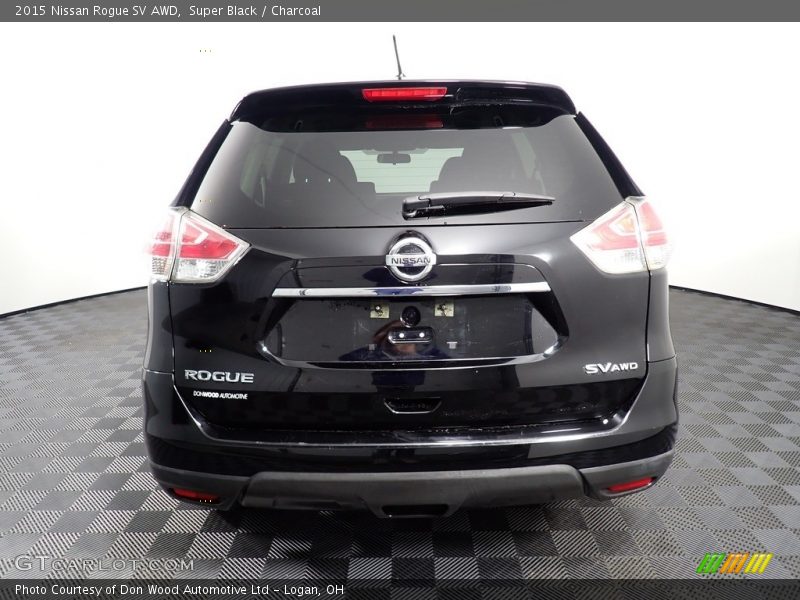 Super Black / Charcoal 2015 Nissan Rogue SV AWD