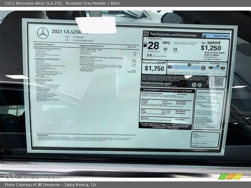 Mountain Grey Metallic / Black 2021 Mercedes-Benz GLA 250