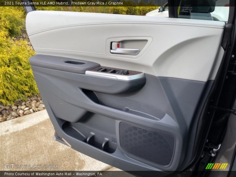 Predawn Gray Mica / Graphite 2021 Toyota Sienna XLE AWD Hybrid