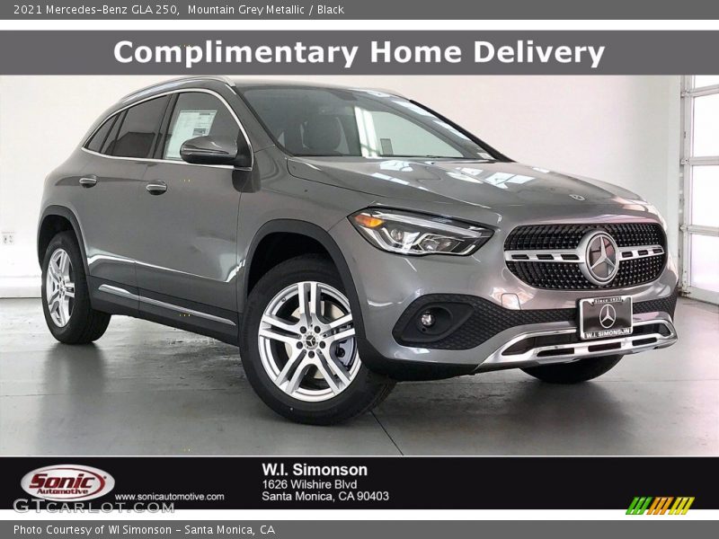 Mountain Grey Metallic / Black 2021 Mercedes-Benz GLA 250