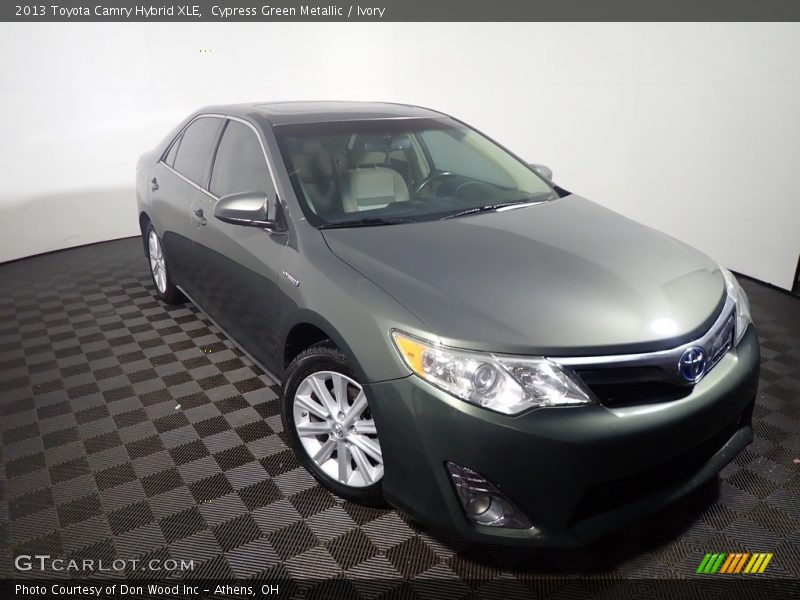 Cypress Green Metallic / Ivory 2013 Toyota Camry Hybrid XLE