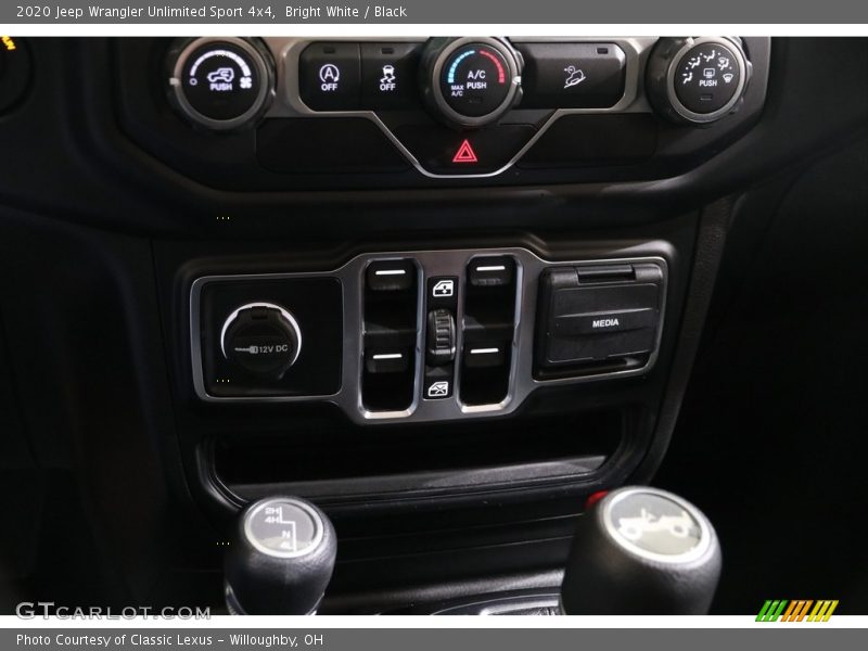 Bright White / Black 2020 Jeep Wrangler Unlimited Sport 4x4