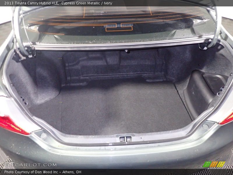 Cypress Green Metallic / Ivory 2013 Toyota Camry Hybrid XLE
