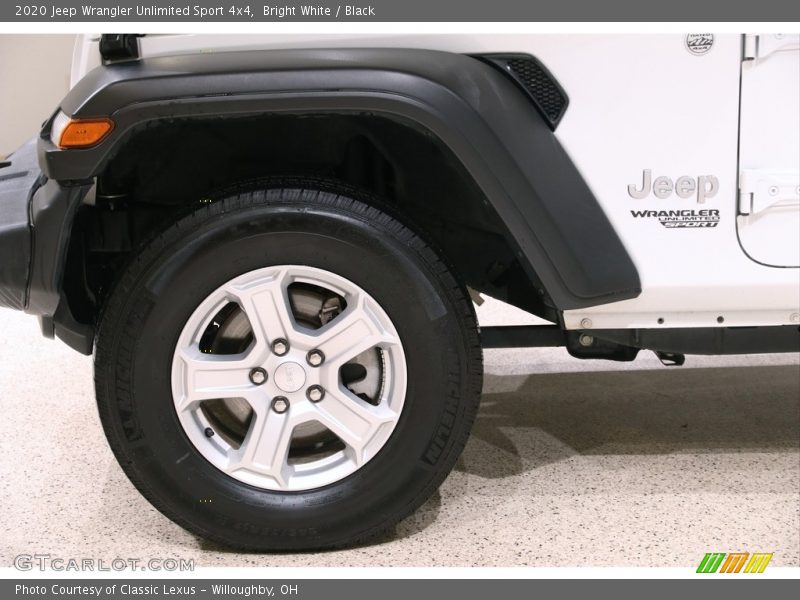 Bright White / Black 2020 Jeep Wrangler Unlimited Sport 4x4