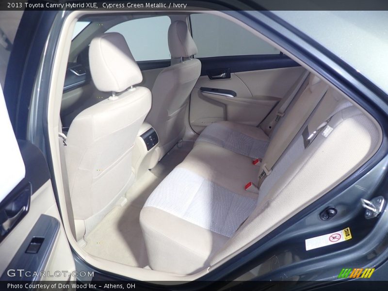 Cypress Green Metallic / Ivory 2013 Toyota Camry Hybrid XLE