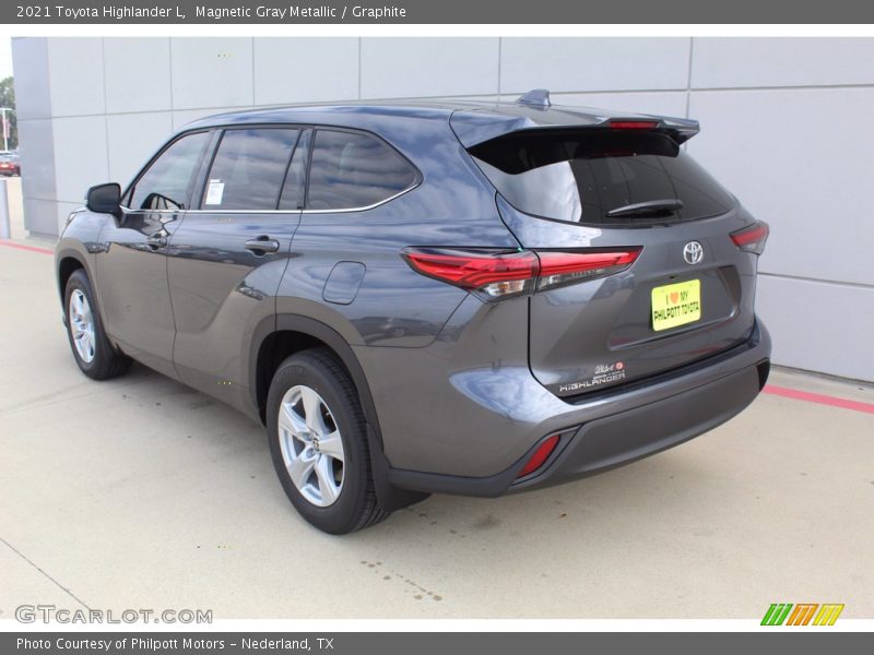 Magnetic Gray Metallic / Graphite 2021 Toyota Highlander L