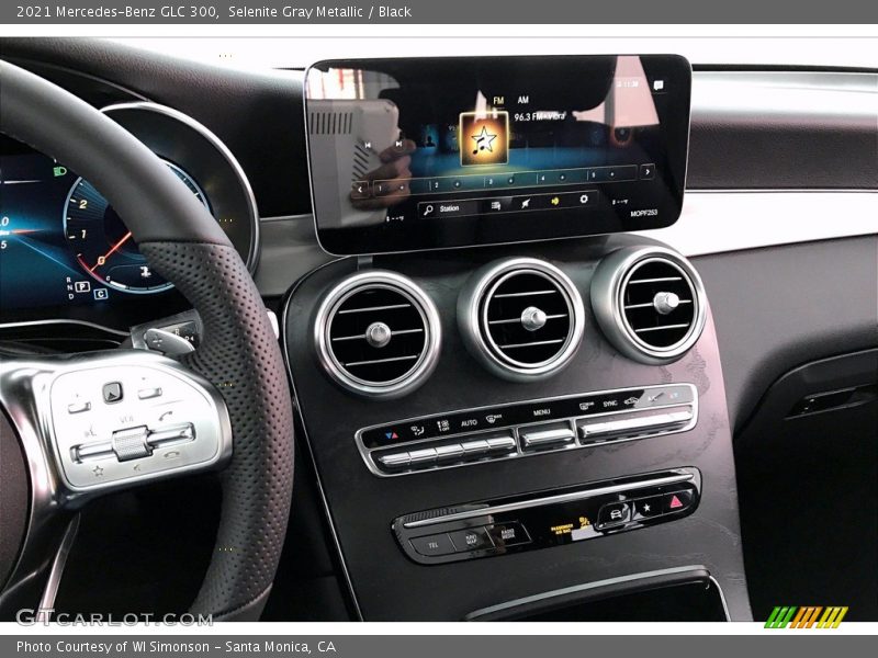 Selenite Gray Metallic / Black 2021 Mercedes-Benz GLC 300
