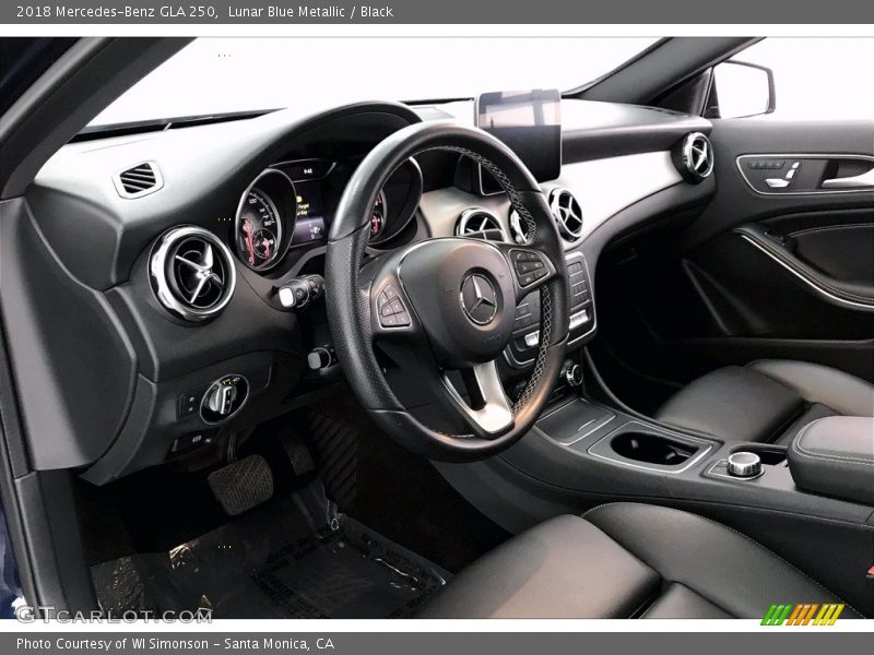 Lunar Blue Metallic / Black 2018 Mercedes-Benz GLA 250