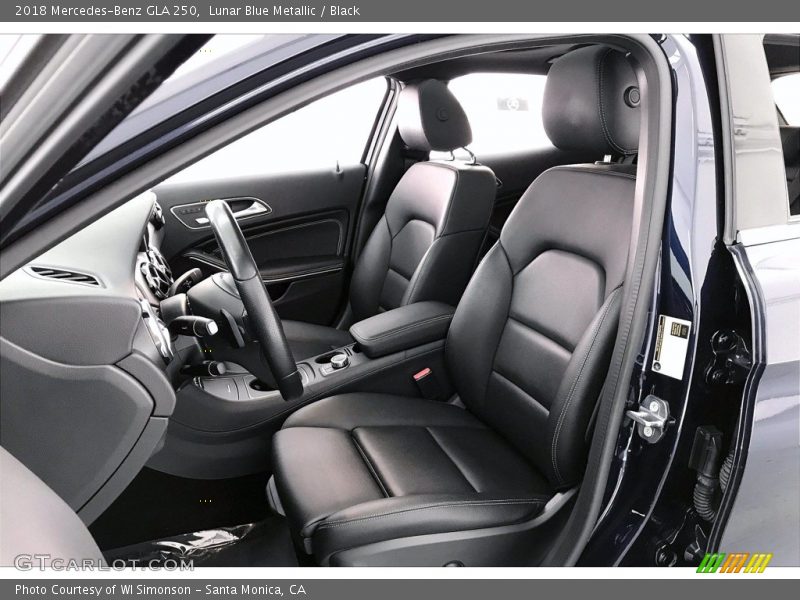 Lunar Blue Metallic / Black 2018 Mercedes-Benz GLA 250