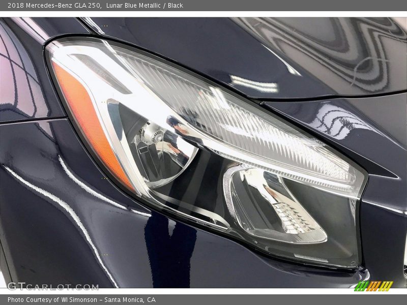 Lunar Blue Metallic / Black 2018 Mercedes-Benz GLA 250